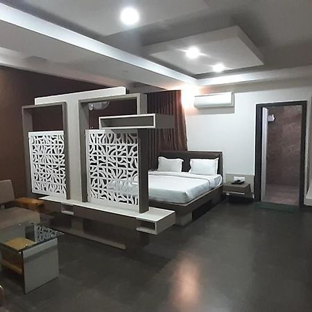 กักทา รีสอร์ต Hotel Chittorgarh ภายนอก รูปภาพ
