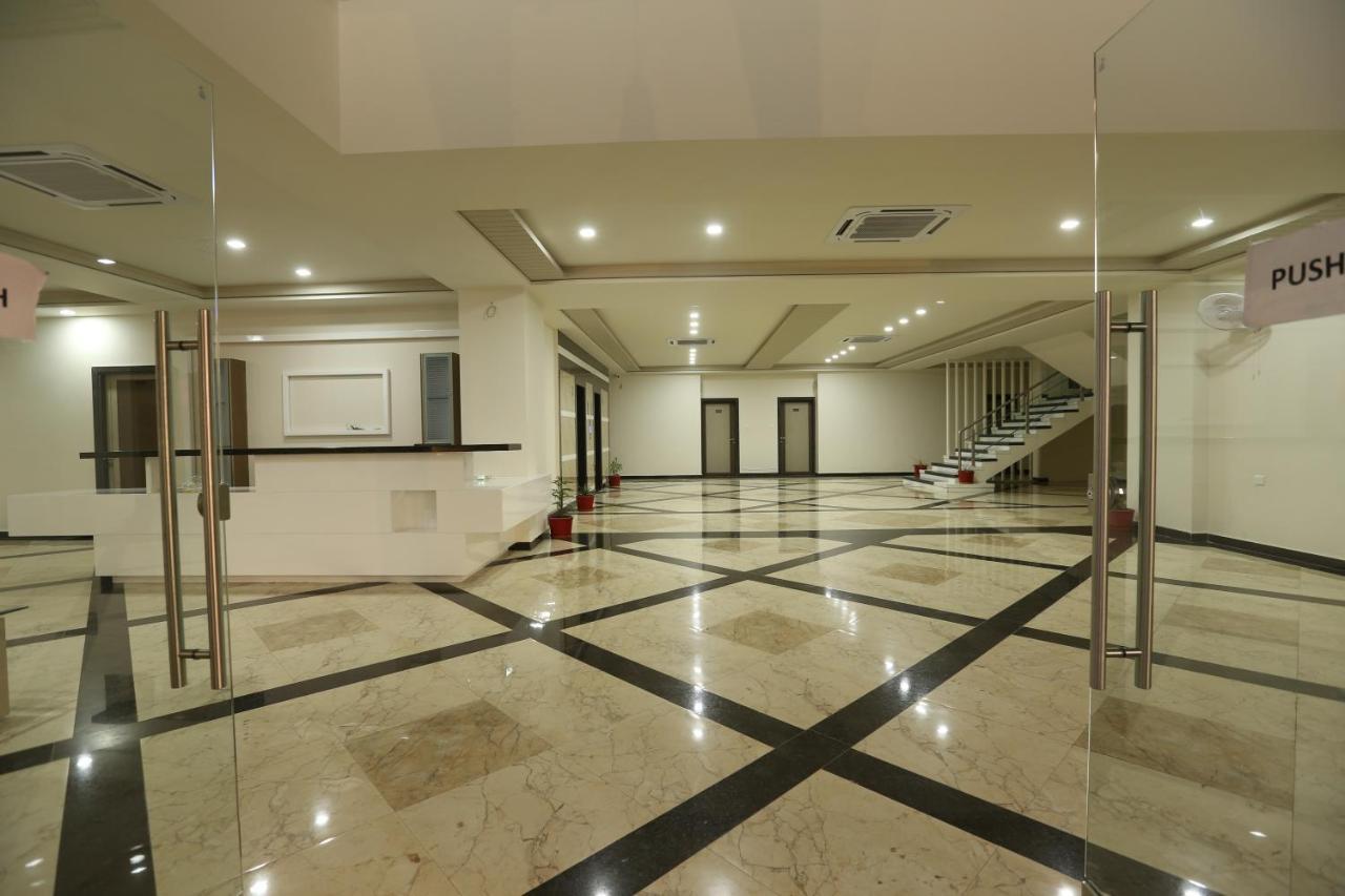 กักทา รีสอร์ต Hotel Chittorgarh ภายนอก รูปภาพ